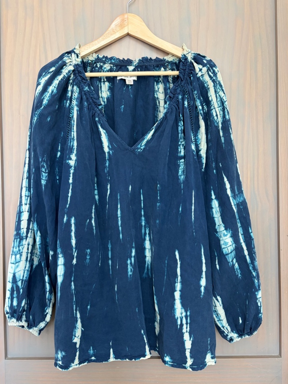 Knox Rose Navy and Cream Tie-Dye Peasant Tunic